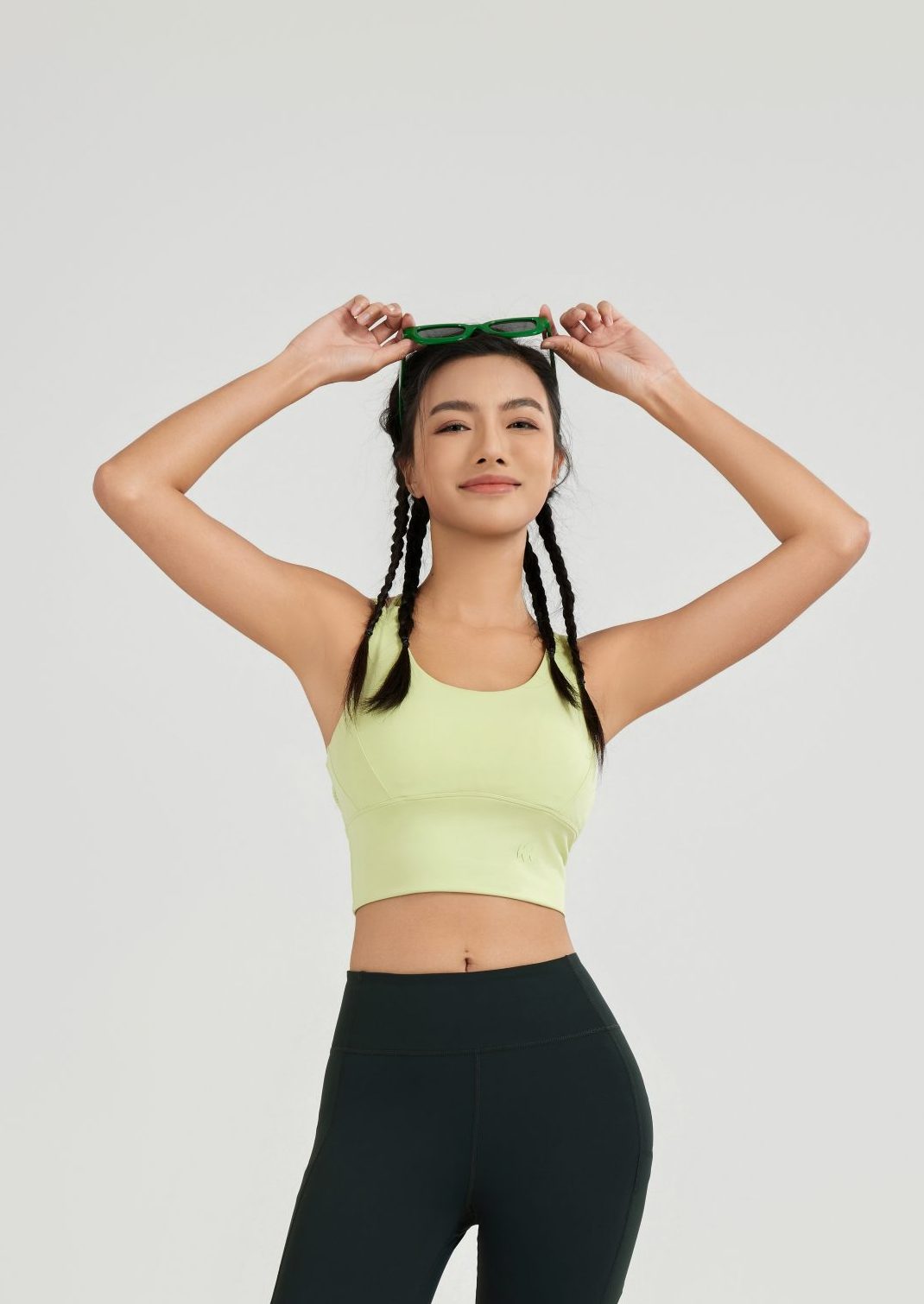 toesox outfit with UTPALA Energy Longline Sports Bra